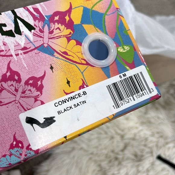 Jeffrey Campbell Women's Convince Bow Pointed Toe Pumps - Picture 6 of 7